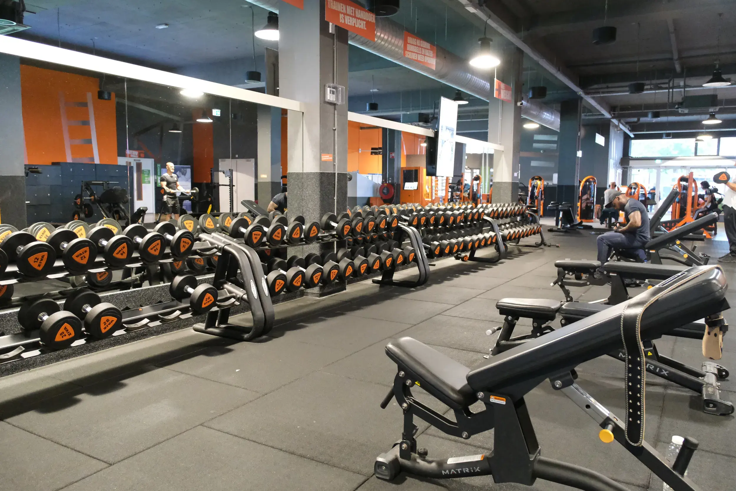 Foto's Basic-Fit 24/7
