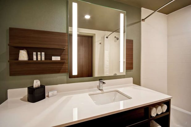 Images Hilton Garden Inn Lansing West
