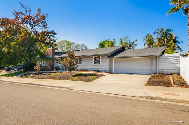 Images Jay Sener, REALTOR®
