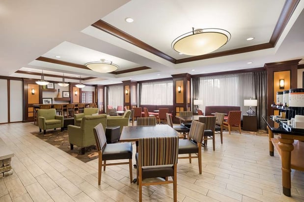 Images Hampton Inn McHenry