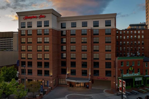 Images Hampton Inn Baltimore-Downtown-Convention Center