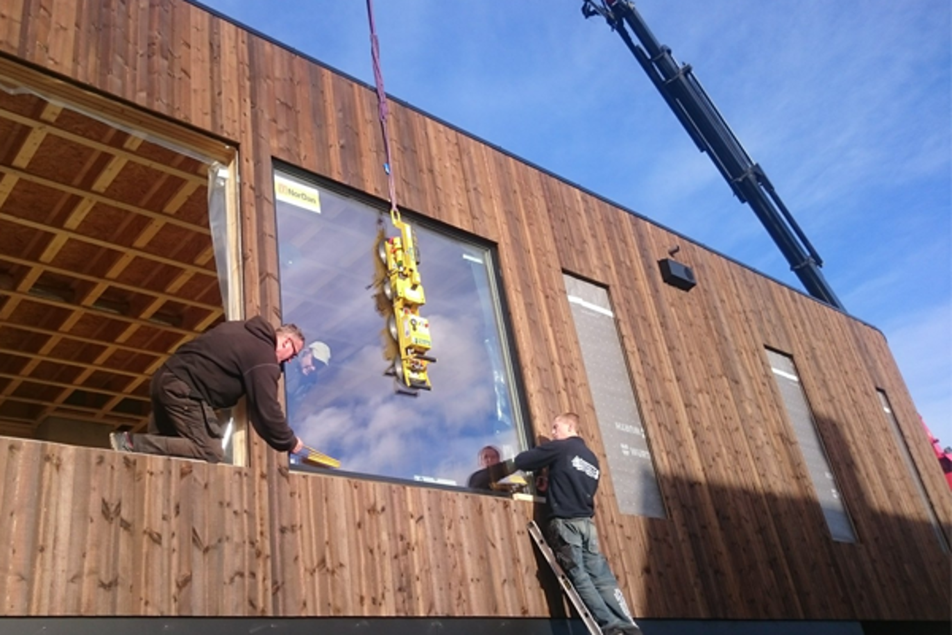 Images Arild Vedvik Kran & Transport AS