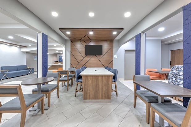 Images Holiday Inn Express & Suites Granbury by IHG