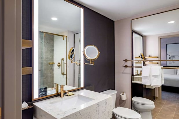 Images Hotel Fort Des Moines, Curio Collection by Hilton
