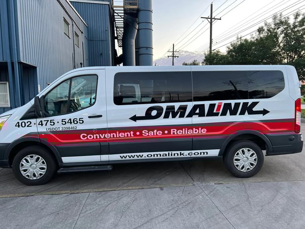Images OMALiNK Airport Shuttle Charter & Town Car Service