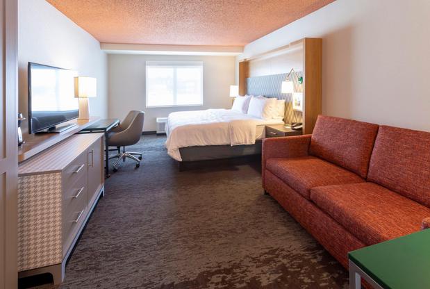 Images Holiday Inn Marquette, an IHG Hotel