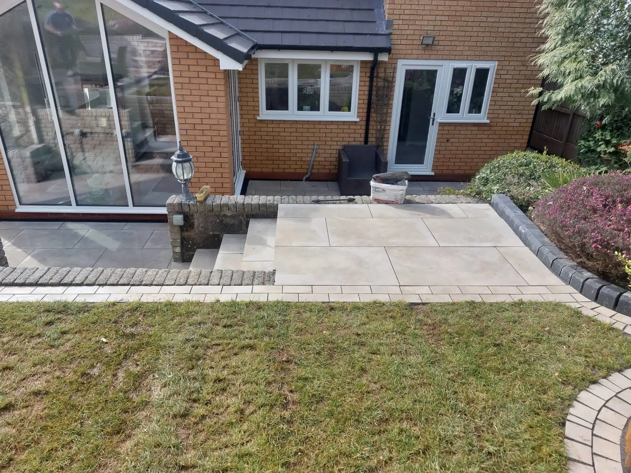 Images Groundforce Midlands Ltd