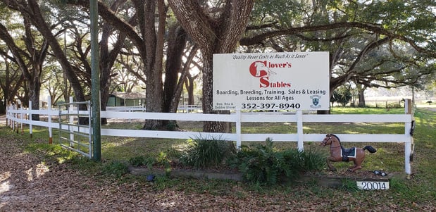 Images Glover's Stables