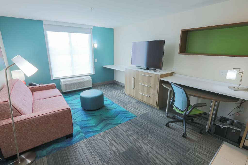 Guest room