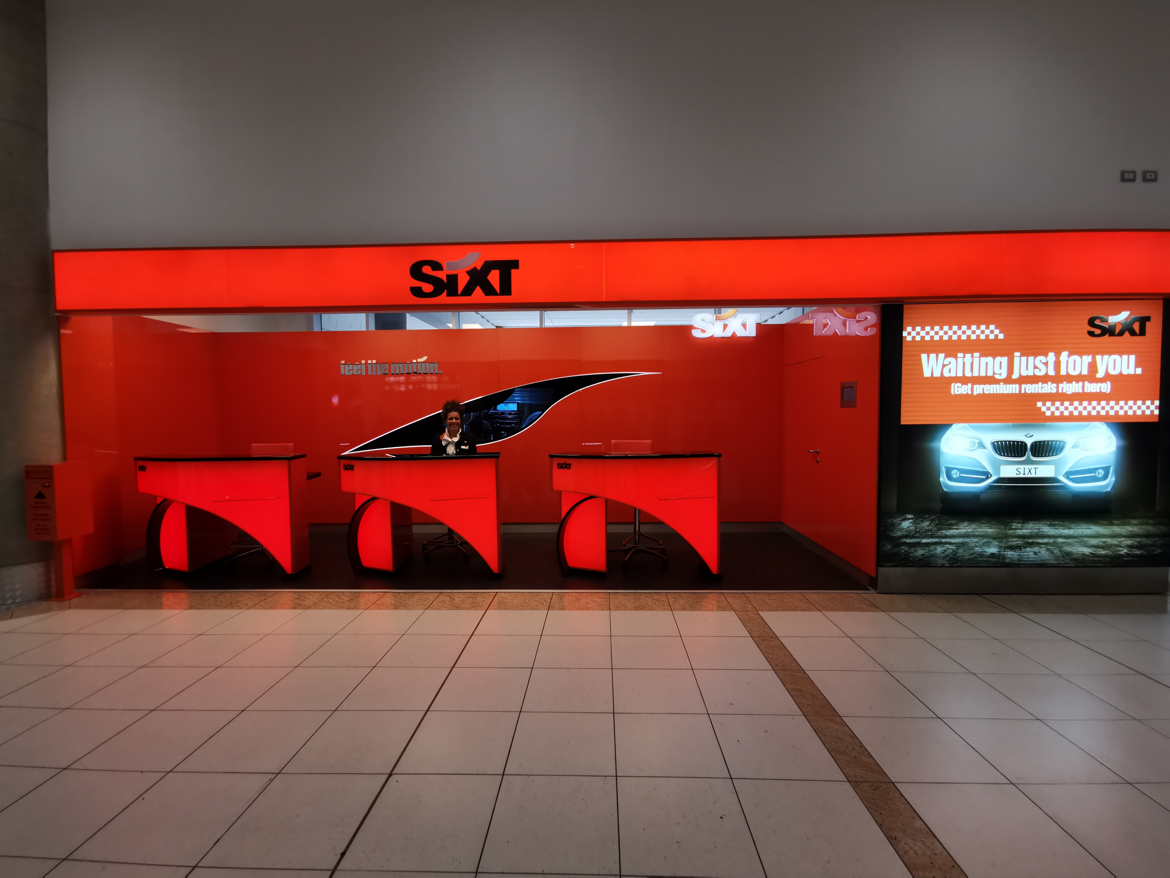Images Sixt Autonoleggio e furgoni Bari Aeroporto