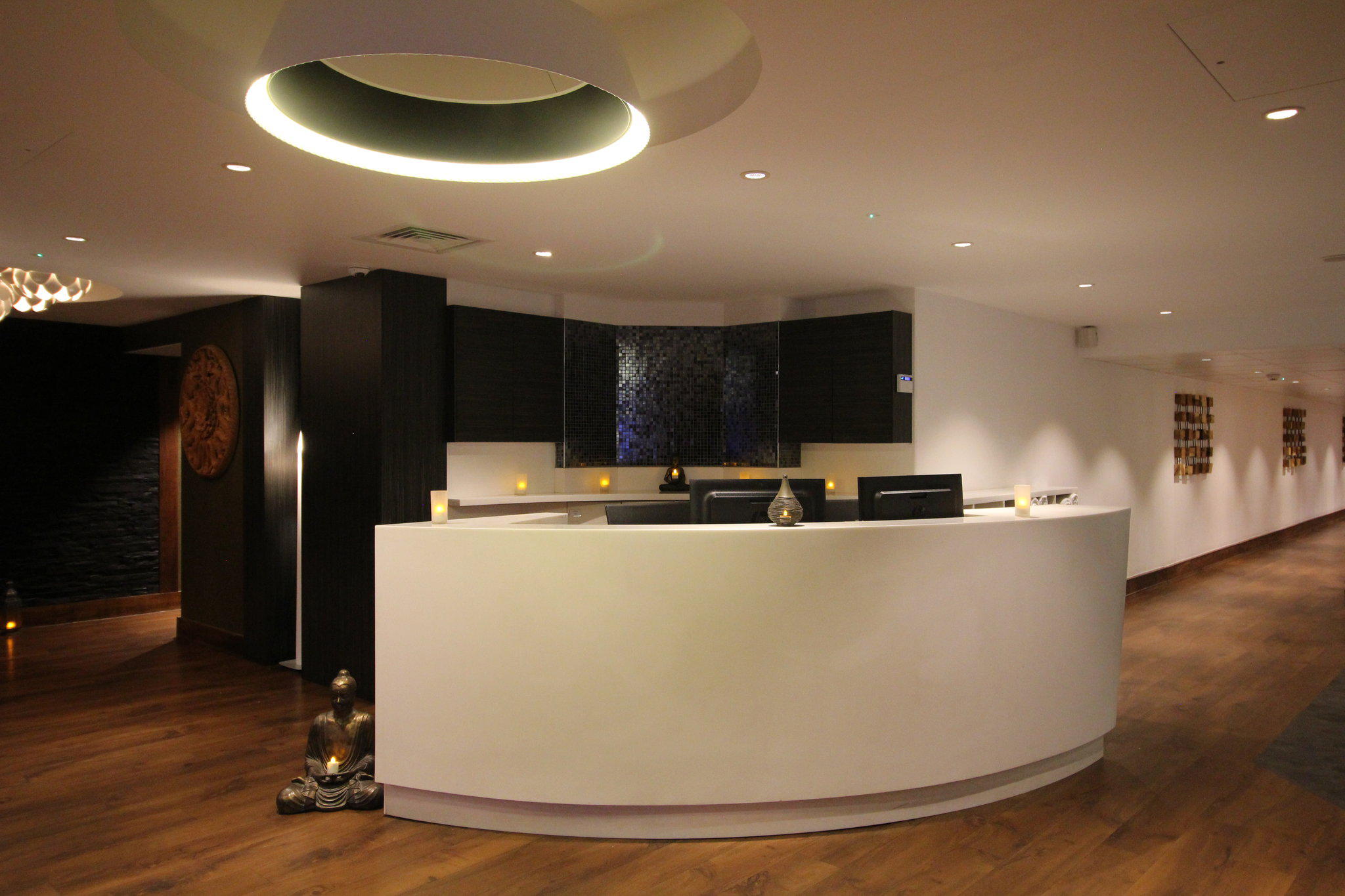 Images Holiday Inn London - Kensington High St., an IHG Hotel