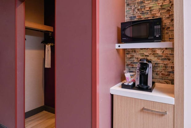 Images Hilton Garden Inn Kansas City Airport