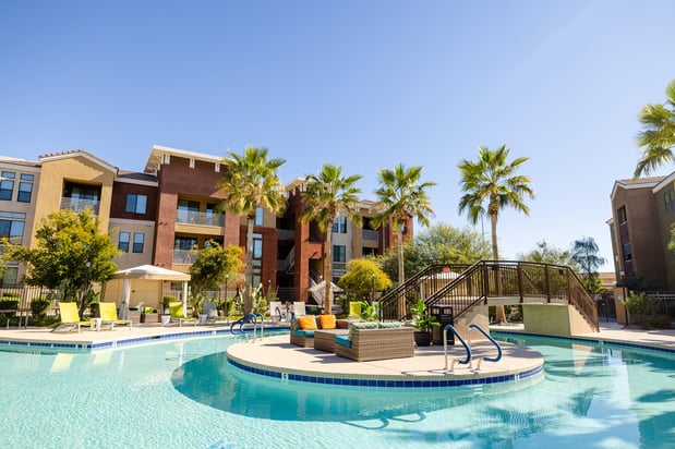 Images Liv Ahwatukee