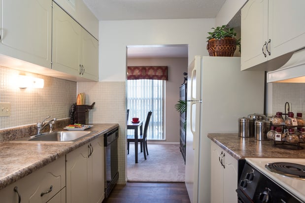 Images Retreat at Seven Trails Apartments