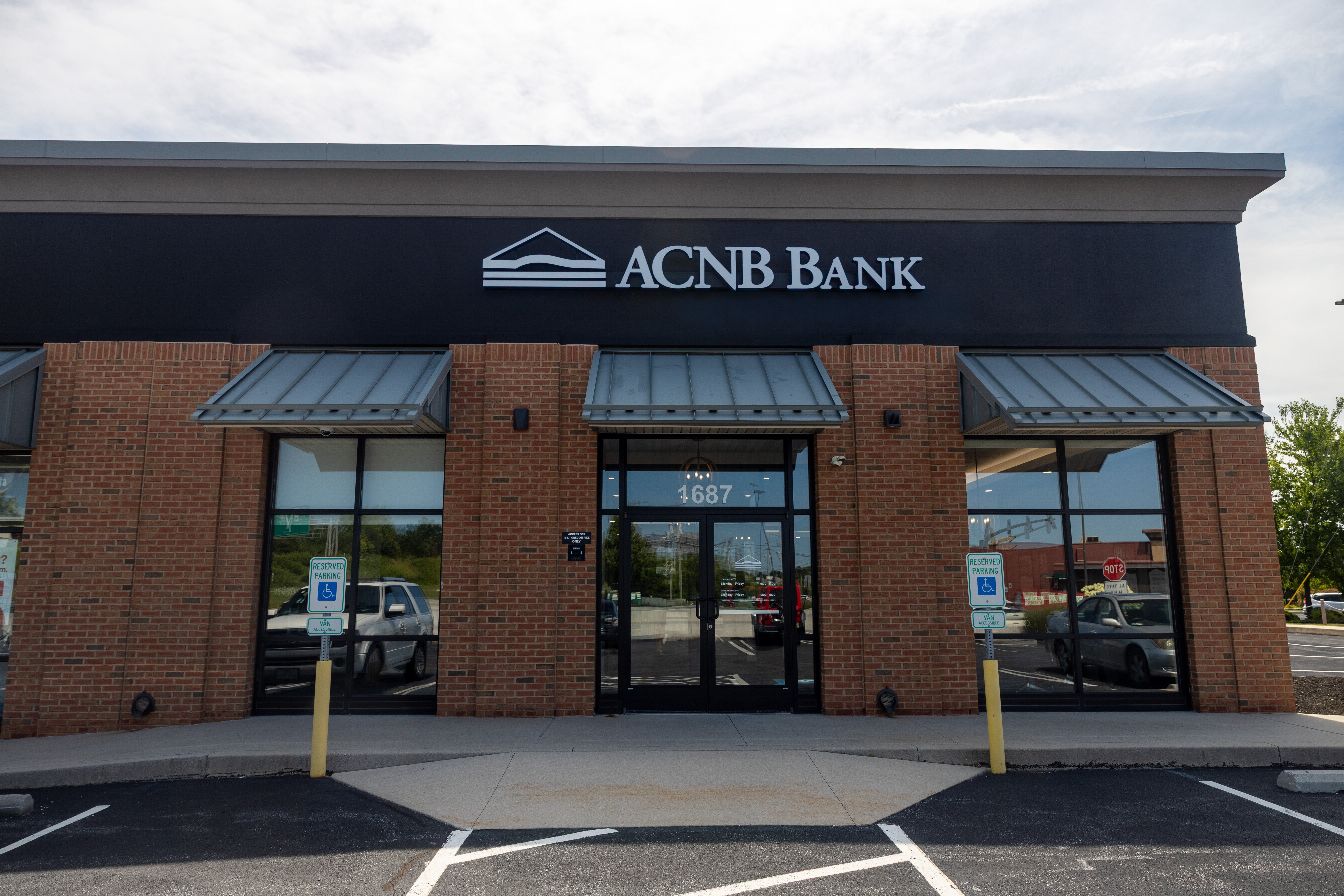 ACNB Bank, Oregon Pike, Lancaster 