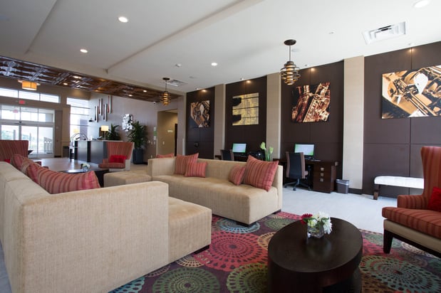 Images Holiday Inn Murfreesboro by IHG