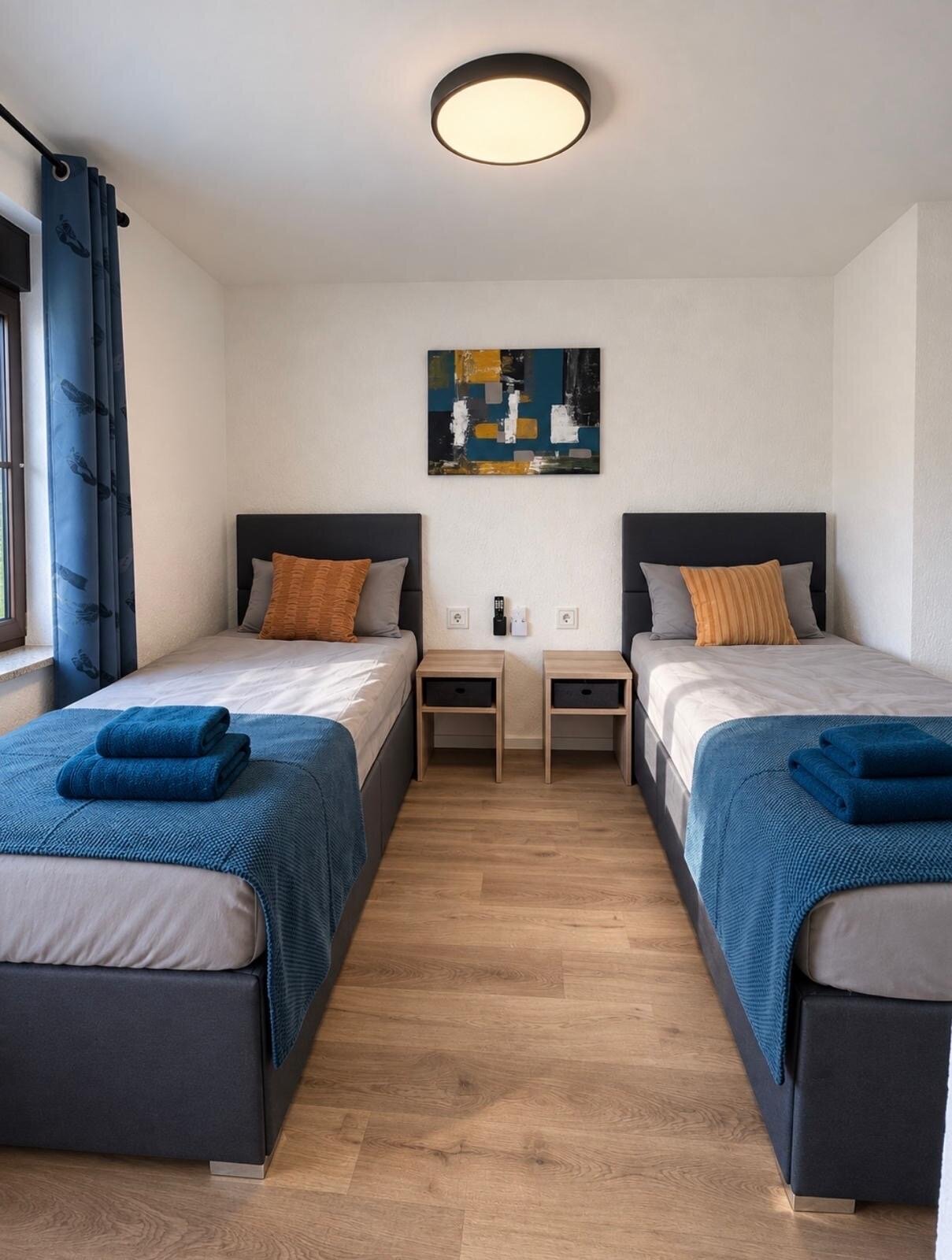 HK ROOMS UG (haftungsbeschränkt), Merkatorstraße 5 in Grevenbroich