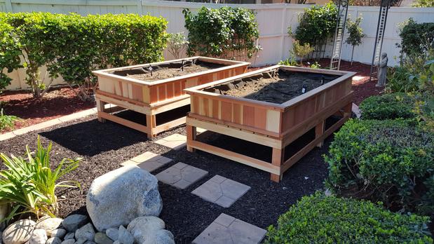 Images G & J Landscaping, Inc.