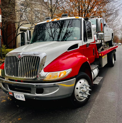 Images Pacheco's Towing & Recovery Inc.