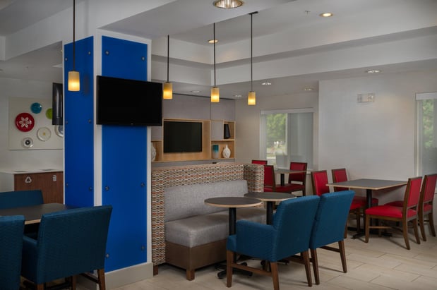 Images Holiday Inn Express & Suites Independence-Kansas City by IHG