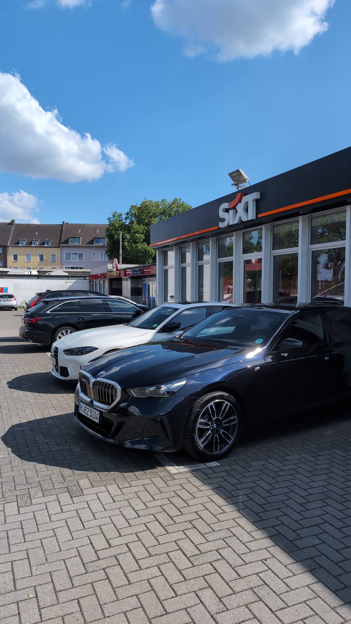 SIXT Autovermietung Krefeld, Sproedentalstr. 4 in Krefeld