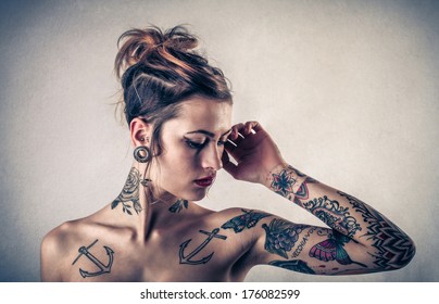 Images Moonlight tattoo e piercing