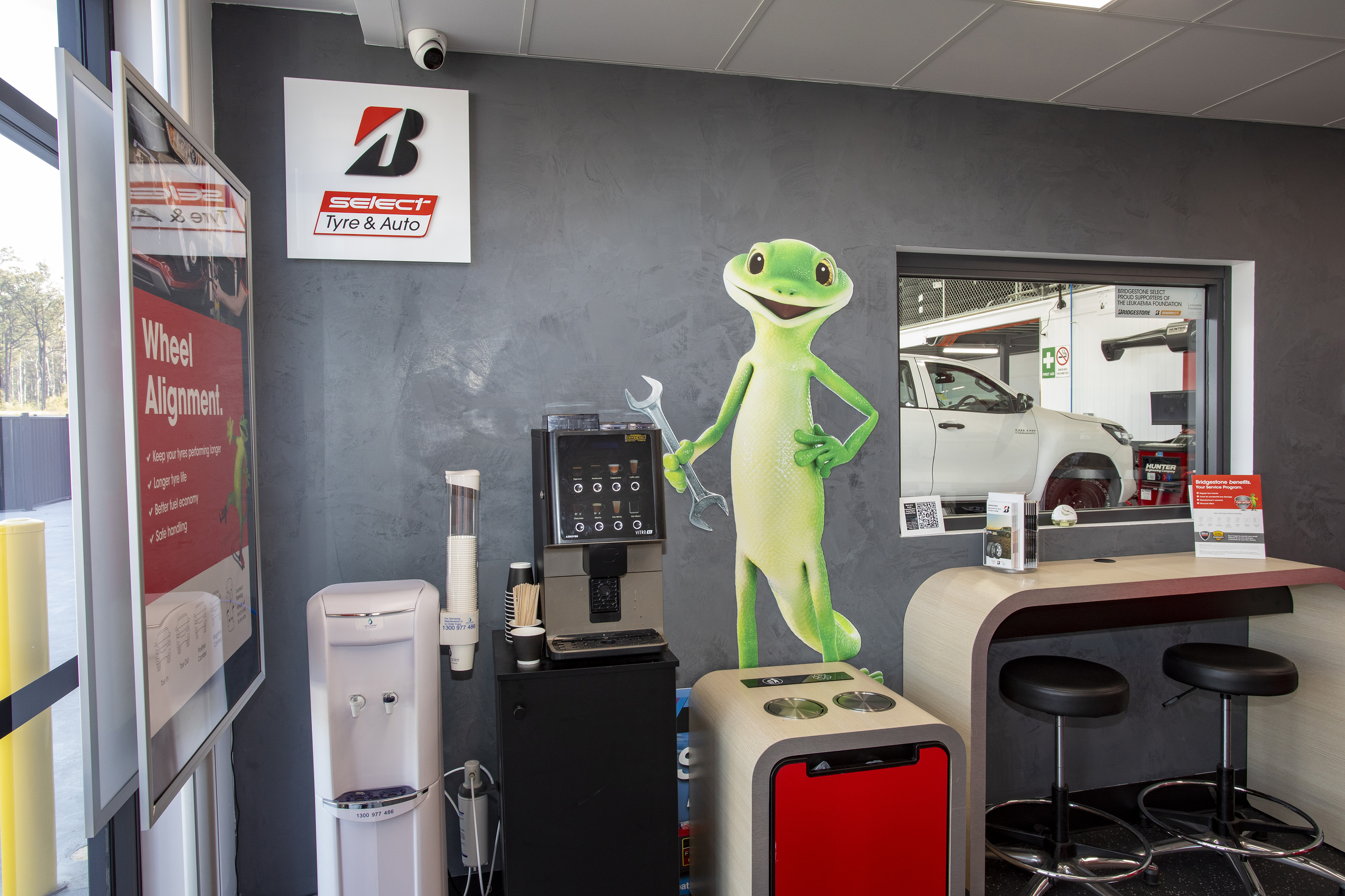 Images Bridgestone Select Tyre & Auto Huntlee