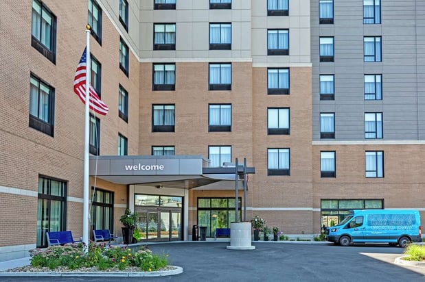 Images Hampton Inn and Suites Boston/Waltham