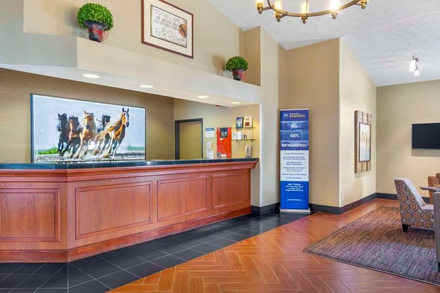 Images Best Western Plus The Inn At Horse Heaven