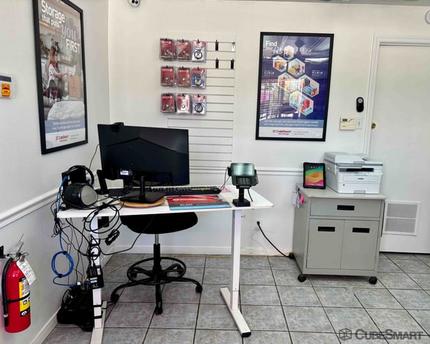 Images CubeSmart Self Storage