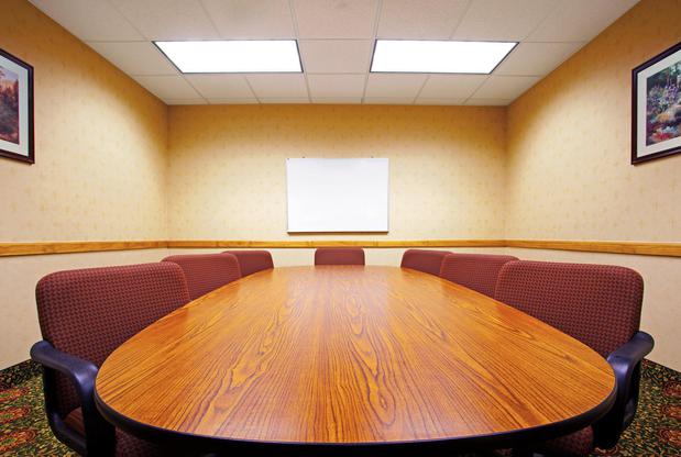 Images Candlewood Suites Grand Rapids Airport by IHG
