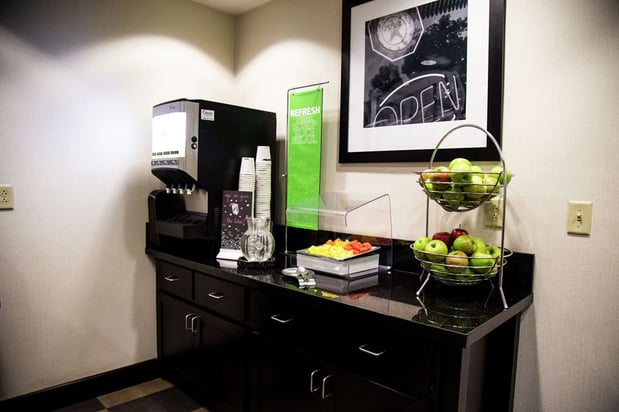 Images Hampton Inn & Suites Sharon