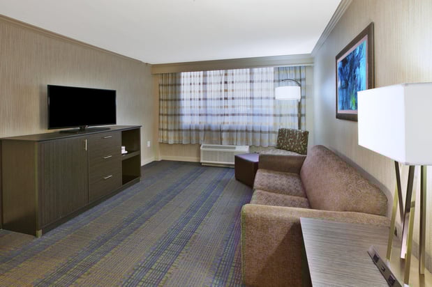Images Holiday Inn Columbus Dwtn-Capitol Square by IHG