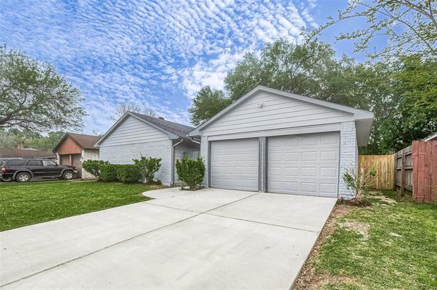 Images Cesar Espinoza Realtor/ Equity Houston