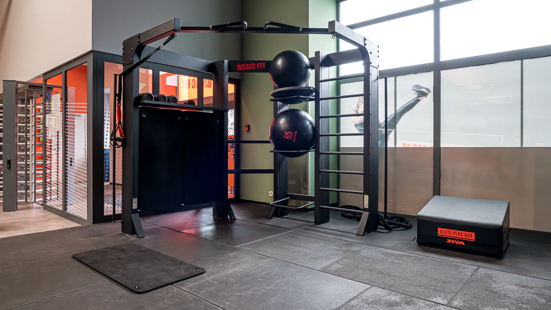 Images Basic-Fit 24/7