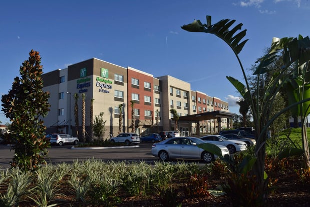 Images Holiday Inn Express & Suites Orlando Southeast by IHG