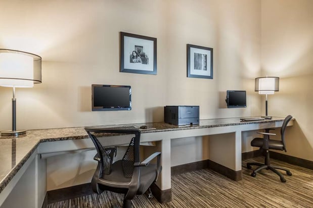Images Best Western Plus Lackland Hotel & Suites