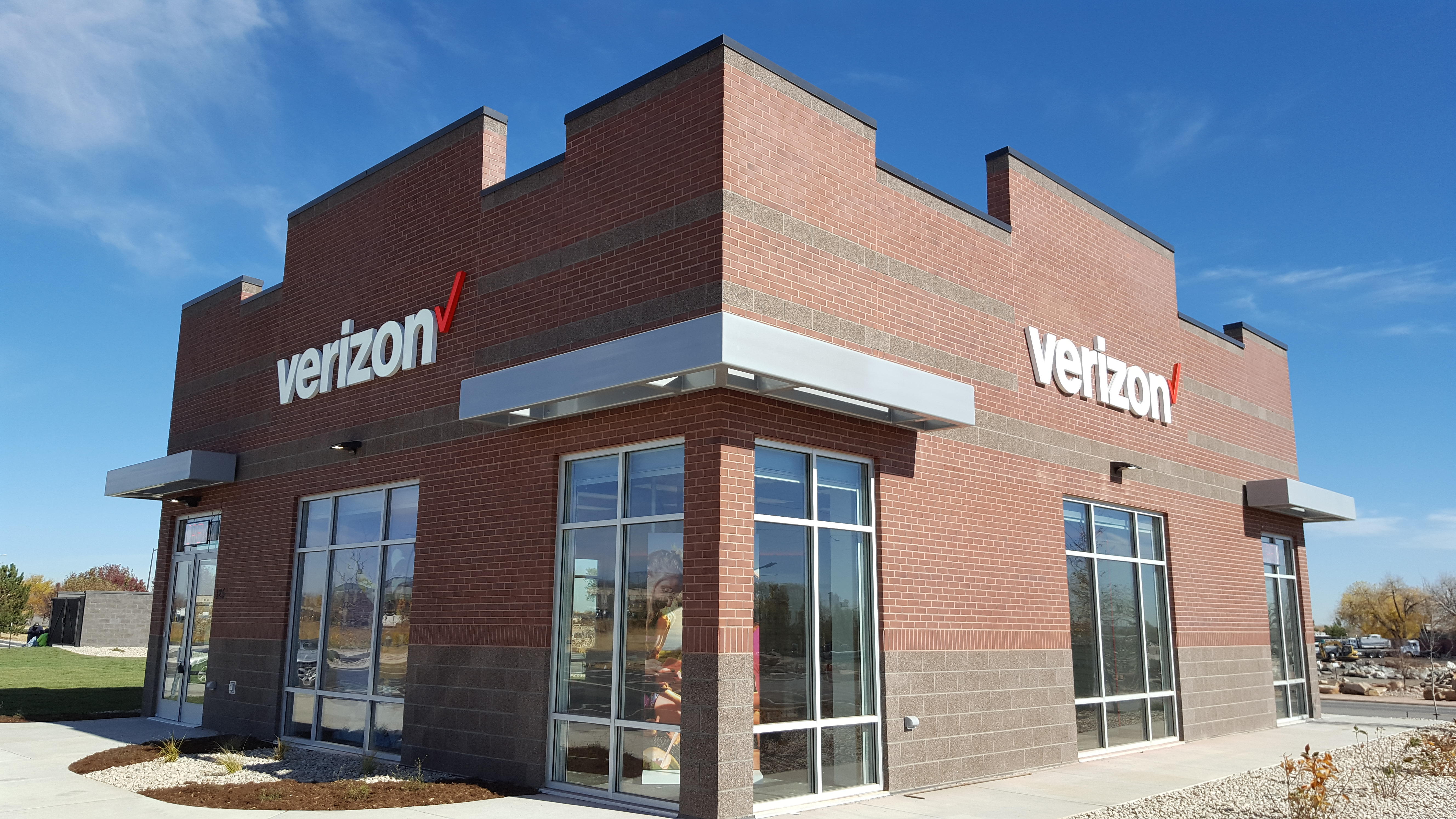 Loveland - North Verizon Store - Cellular Plus