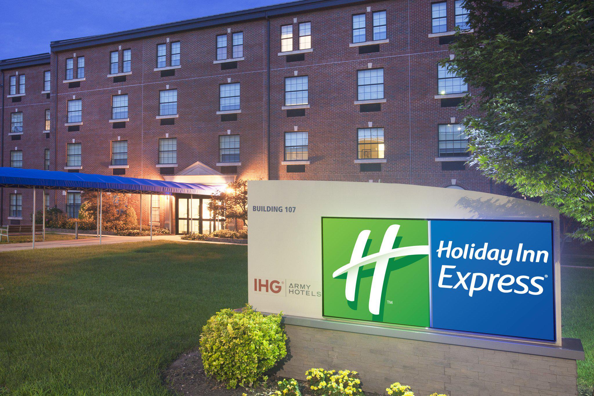 Holiday Inn Express Building 107 - Brooklyn, NY 11252 - (718)439-2340 | ShowMeLocal.com
