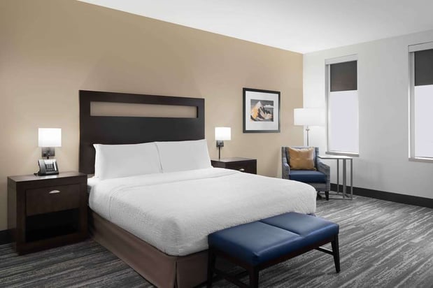 Images Hampton Inn & Suites Denver Downtown-Convention Center