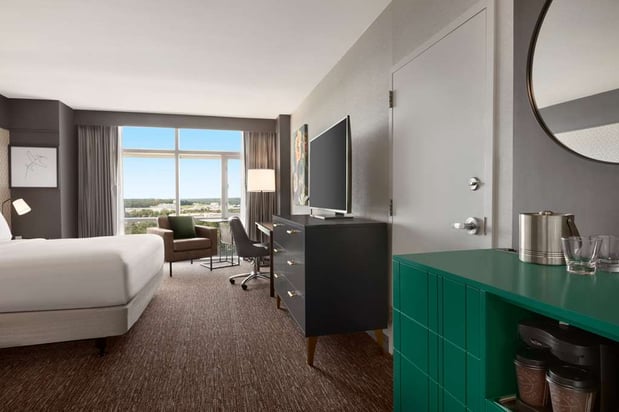 Images Hilton Baltimore BWI Airport