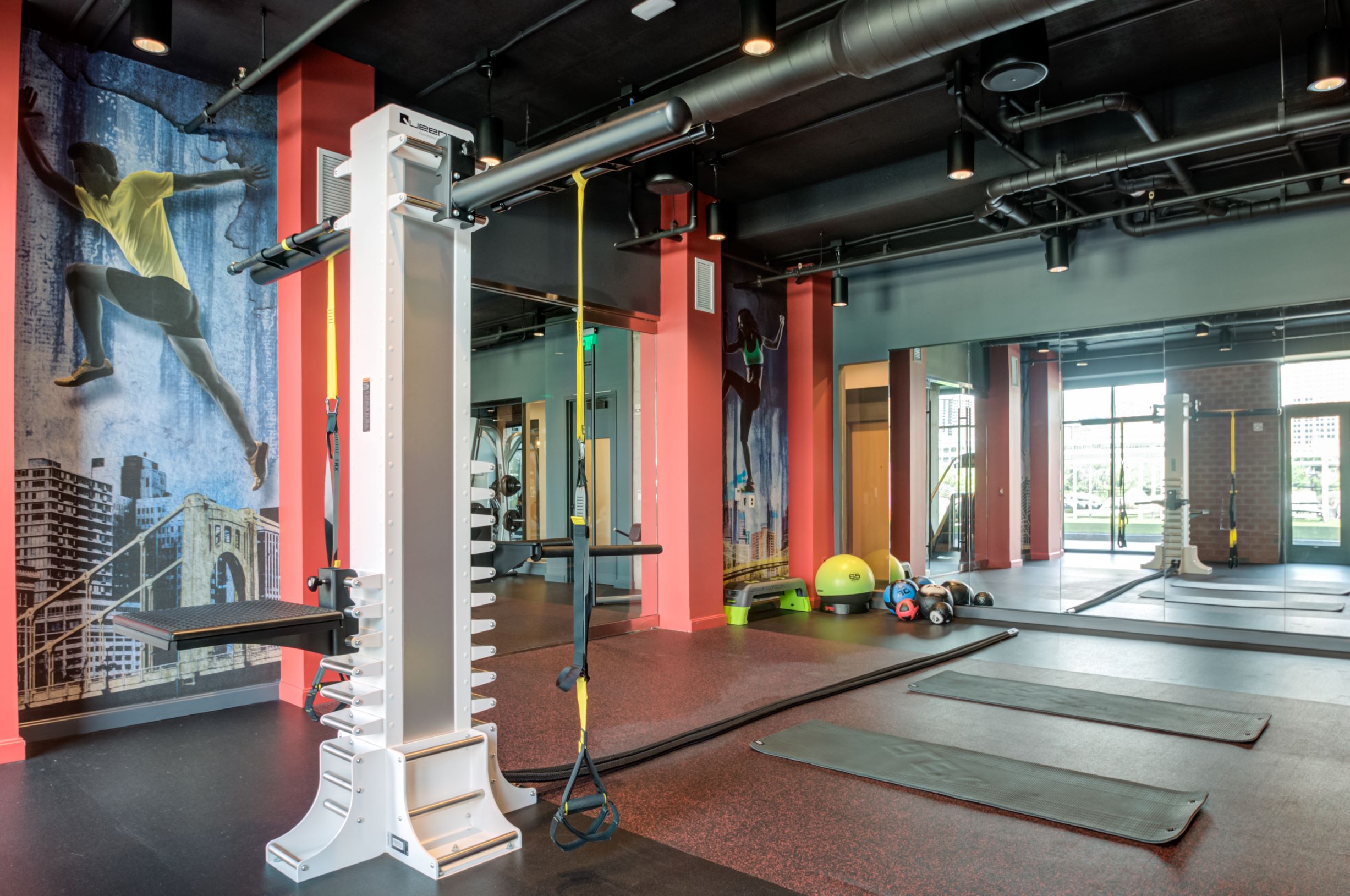 TRX, free weights and more to conquer your best workout