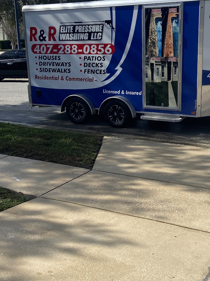 Looking for pressure washing near me in Davenport, FL? R & R Elite Pressure Washing provides professional exterior cleaning for homes and businesses.