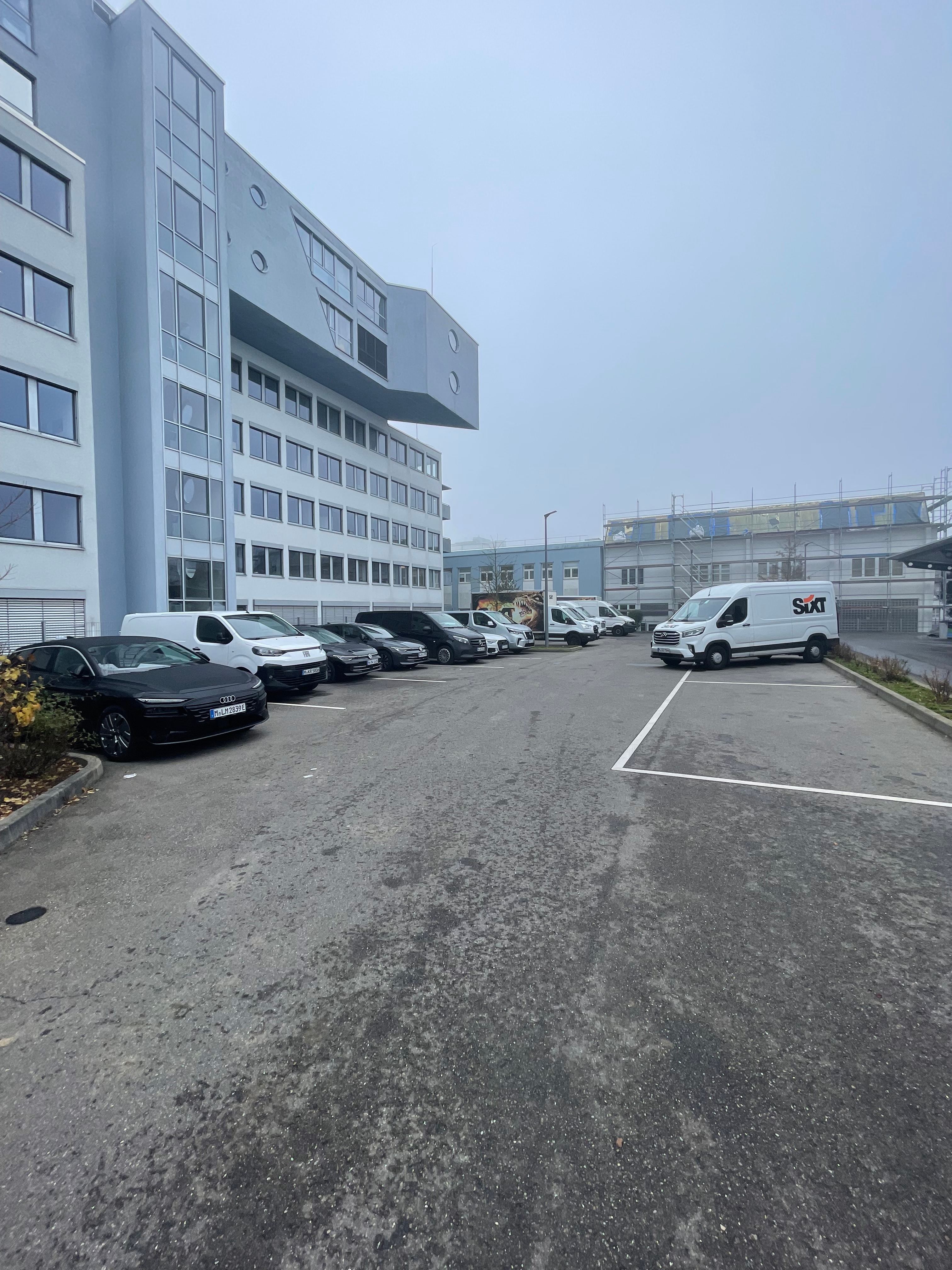 SIXT Mietwagen & Transporter mieten Stuttgart Vaihingen, Industriestr. 26 in Stuttgart