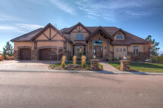Images Flying Horse Realty