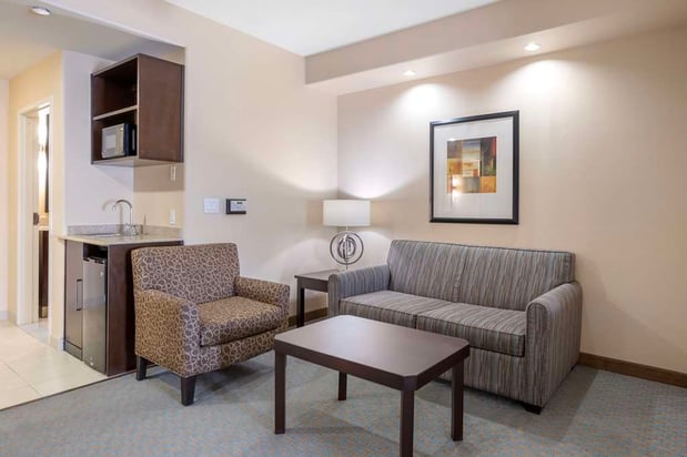 Images Best Western Plus Midland Suites