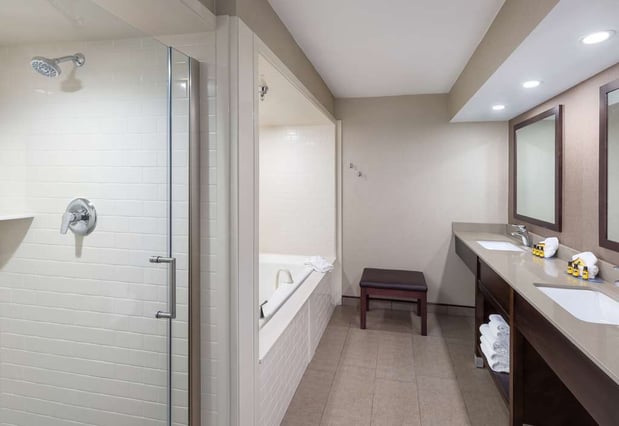 Images Best Western Plus Ramkota Hotel