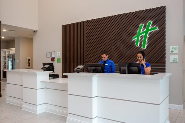 Images Holiday Inn & Suites Jefferson City by IHG