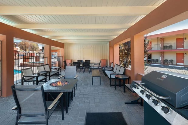 Images Best Western Red Hills