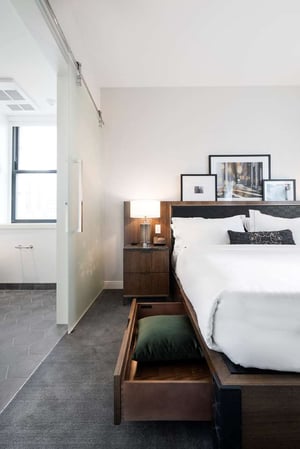 Images LondonHouse Chicago, Curio Collection by Hilton